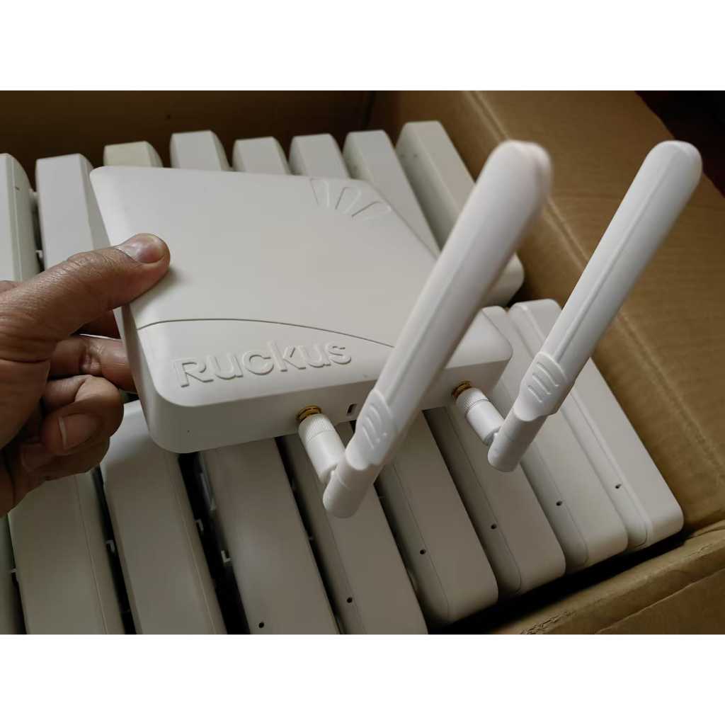 Ruckus ZoneFlex 7372E - ROUTER RUCKUS 7372E + POE