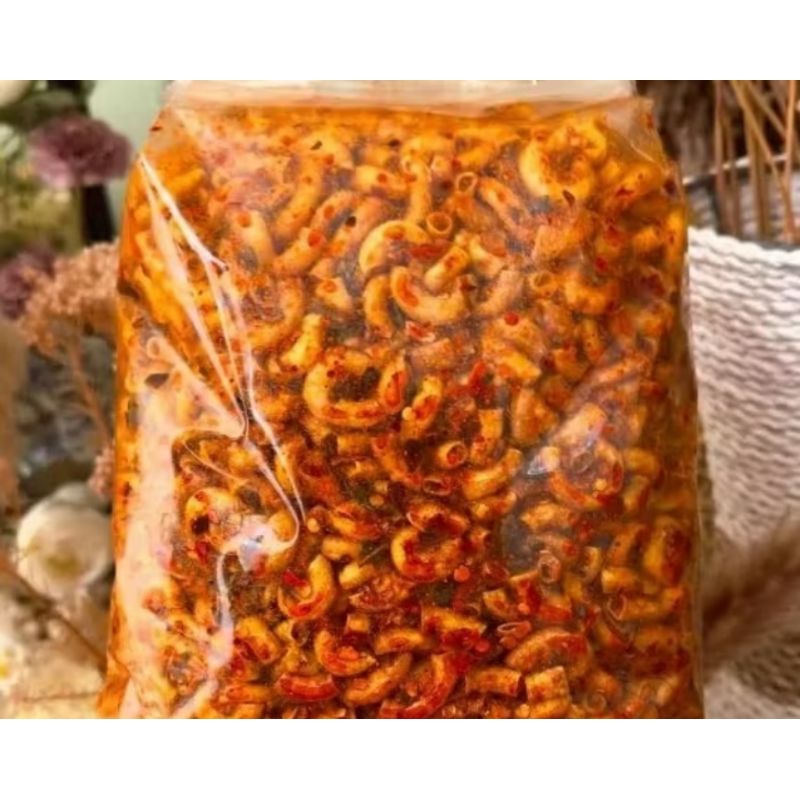 

Makaroni Kecil Bantat Pedas Manis Gurih Daun Jeruk 250gr