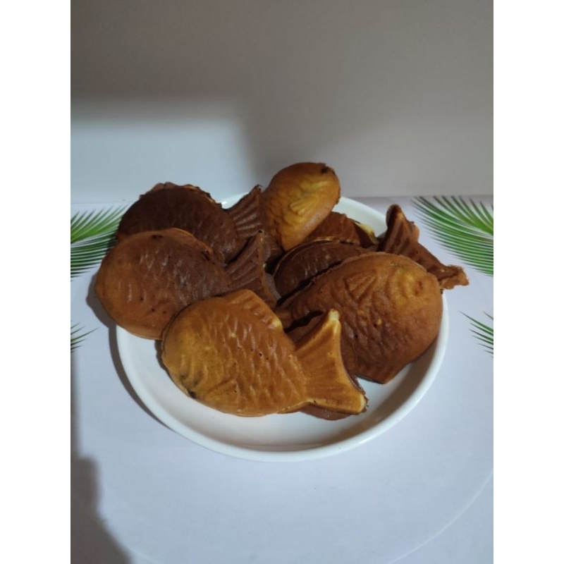 

TAIYAKI CAKE ISI COKLAT LEMBUT ( isi 8 pcs)