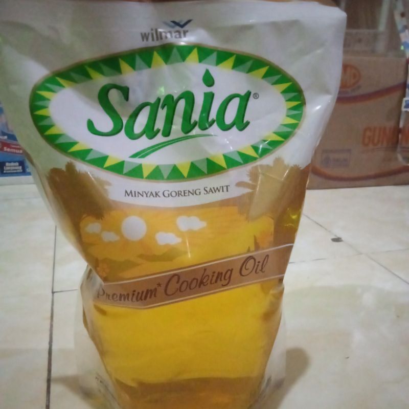

Sania minyak goreng 2L