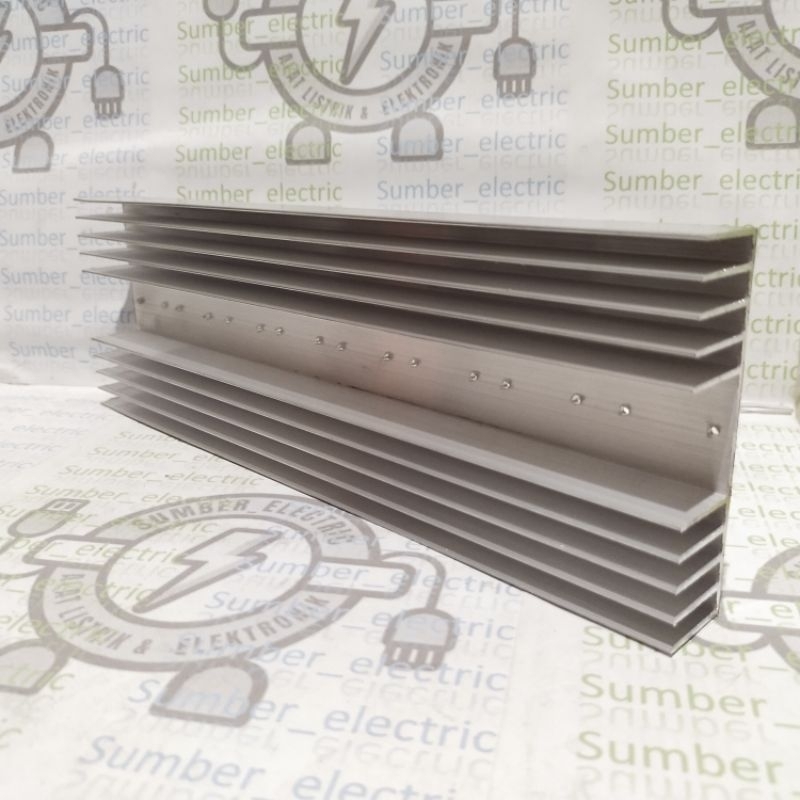 pendingin / heatsink power amplifier panjang 30cm tebal