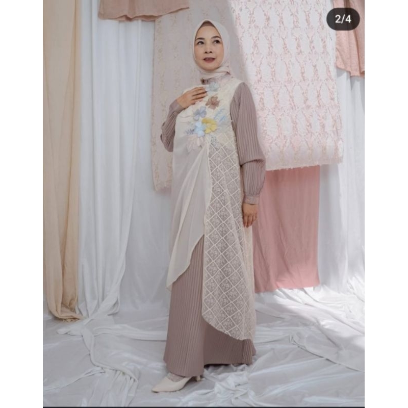 Rea Abaya,    by dfr.cloth dfr