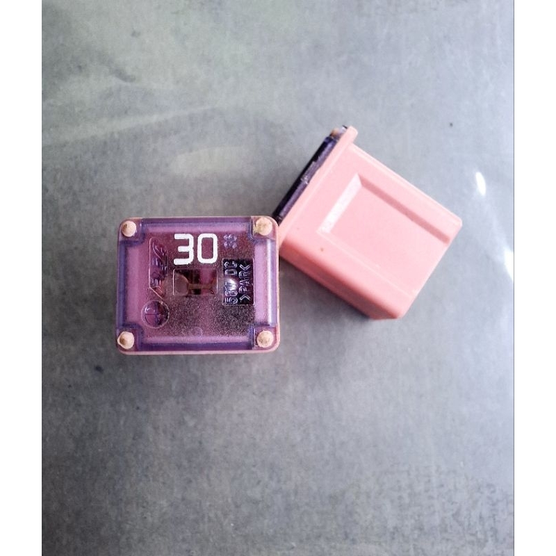 SEKRING 30A,sekring pusat di box sekring to mobil toyota,daihatsu.original