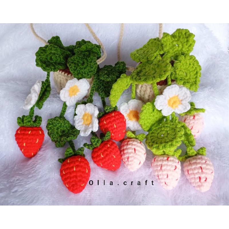 Hiasan dinding//hiasan gantung//hiasan dinding rajut//pajangan//strawberry rajut//hiasan strawberry