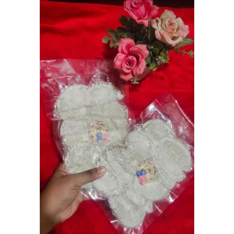 

CIRENG ISI FROZEN by mochiiska