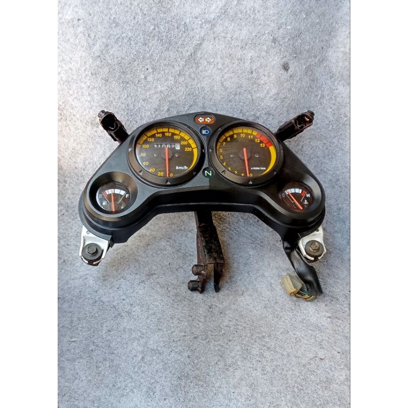 speedometer Honda CBR 150 old spido CBR 150 Thailand CBR 150 cbu spido Honda CBR150 thailand