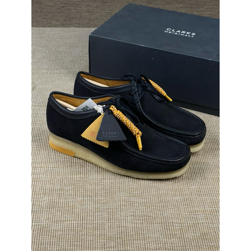CLARKS WALLABEE BLACK COMBI SUEDE
