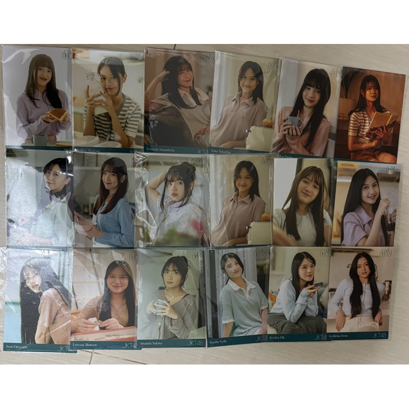 PHOTOPACK OFFICIAL KALENDER JKT48 2025 GAZE OF DREAM