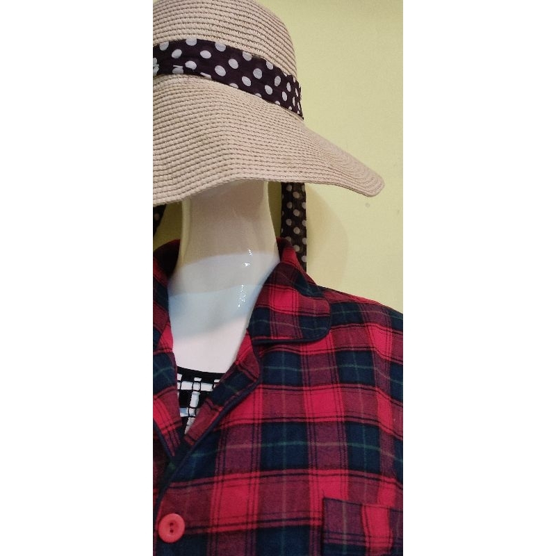 kemeja hnm kotak merah
