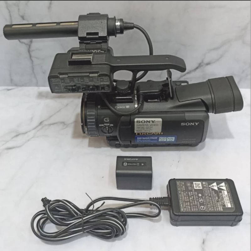 SONY HXR NX70P / HXR-NX70P NXCAM COMPACT CAMCORDER MULUS BERGARANSI