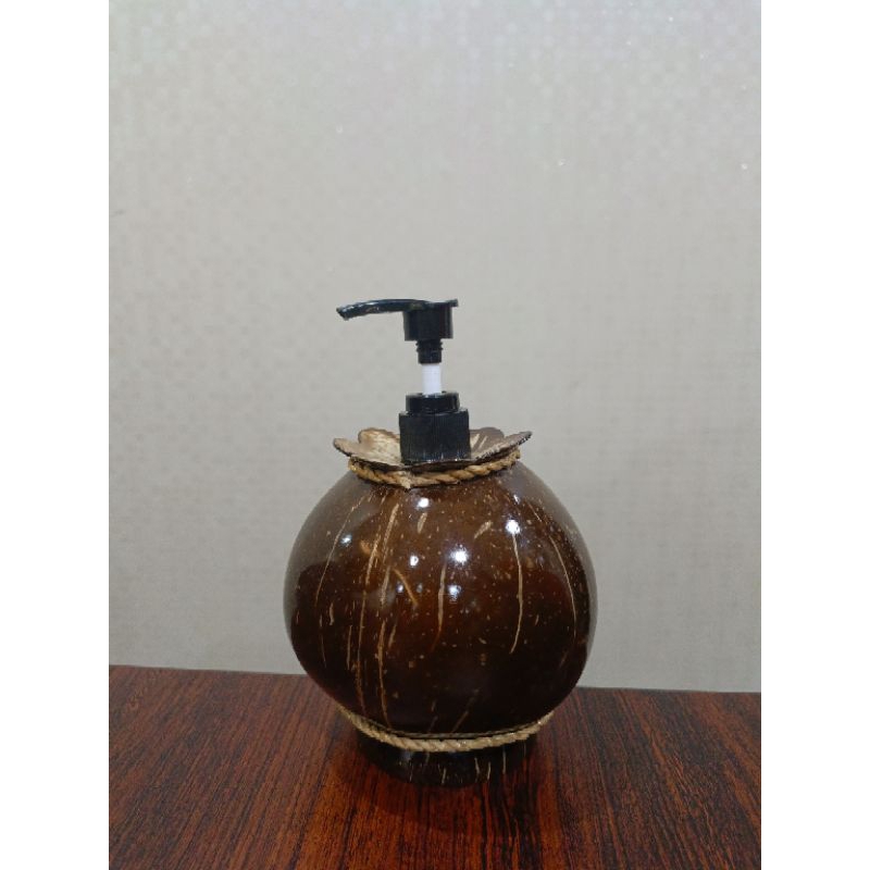 tenpat sabun batok kelapa