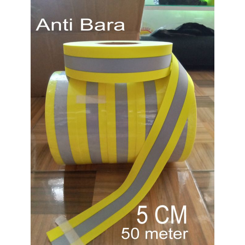 

pita skotlight Anti Bara ukuran 5 cm/50 meter