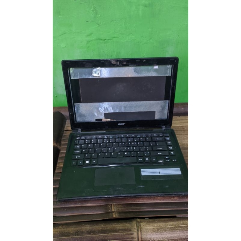Casing bekas LaptopAcer Aspire E1-422