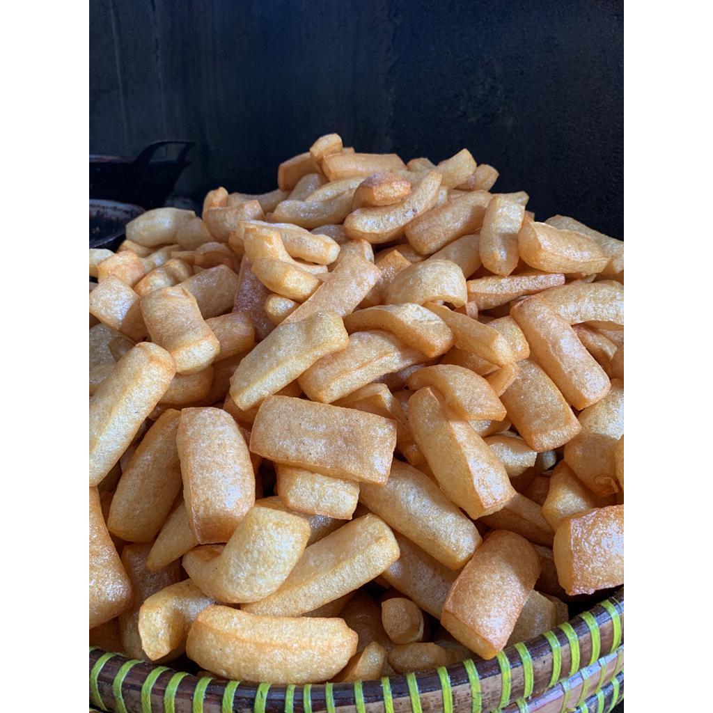 

KRECEK KULIT SAPI LALAPAN (PUTIHAN) 1/2KG