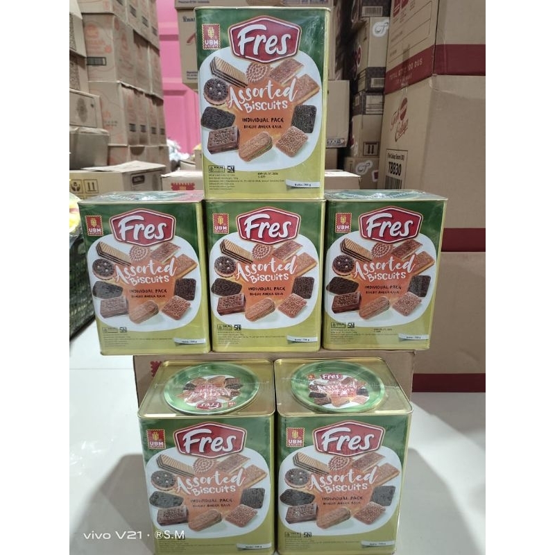 

FRES ASSORTED BISCUIT KALENG 700GR