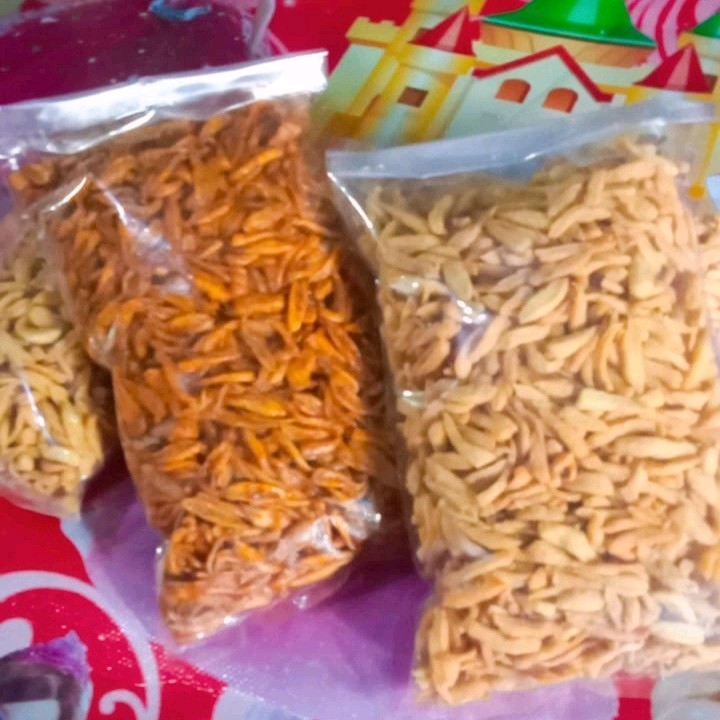 

Kue Lebaran Kue Biji Ketapang Kemasan Toples Dan kiloan