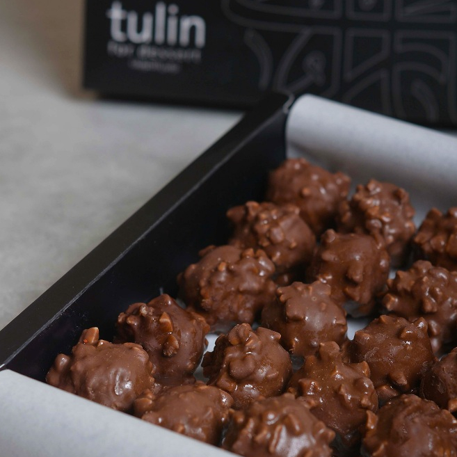

choco peanut royal, kacang tanah, coklat, callebaut