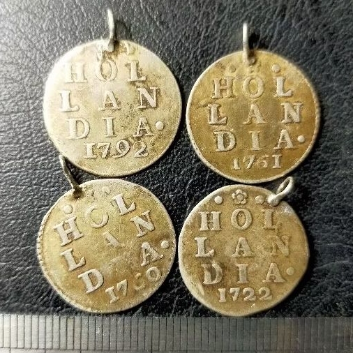 ST.BR8. DIJUAL BORONGAN 4 KEPING KOIN KUNO || KOIN PERAK || SILVER COIN || 2 STUIVER HOLLANDIA TAHUN