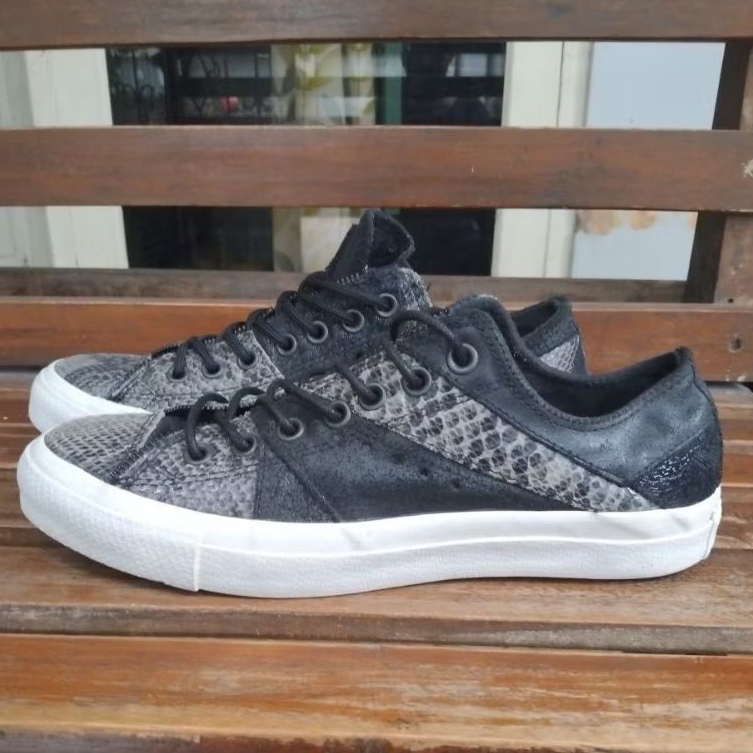 Converse mojack low snake skin
