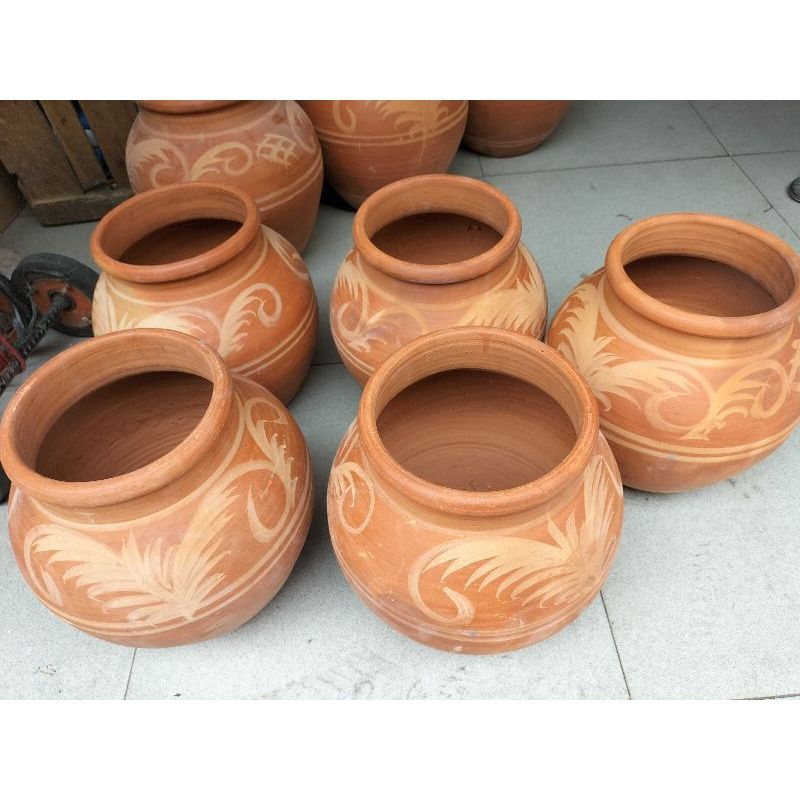 Gentong Tempat BerasTanah Liat Ukuran Kecil