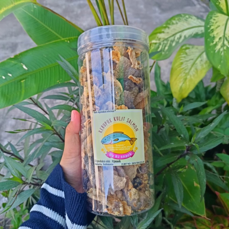 

Keripik Kulit Ikan salmon Rasa Rumput Laut Kemasan Toples 175gr