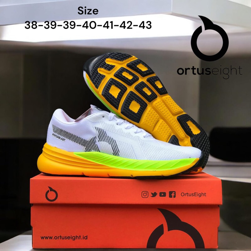 sepatu olahraga sepatu pria wanita putih running sangat ringan