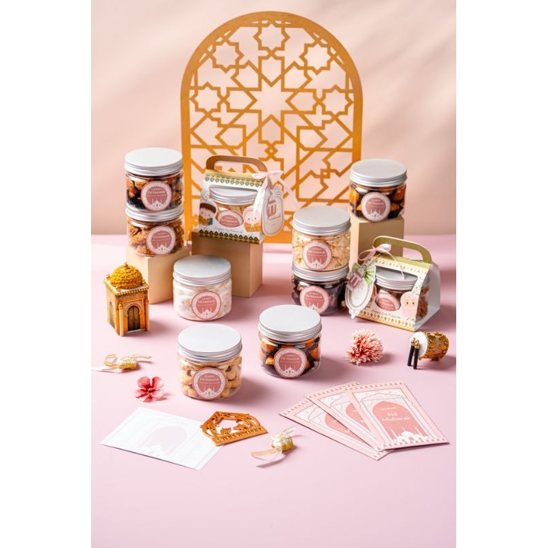

Cookies Jar 400ml by Caramelmedan Halal | Kue Kering Hampers Cookies Enak Cantik Bagus Mewah Hadiah Bingkisan Lebaran Raya Eid Mubarak Idul Fitri 2025 Medan