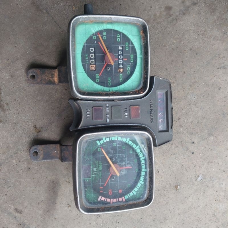 spedo Spedometer odometer Suzuki trs trz trs katana original ori