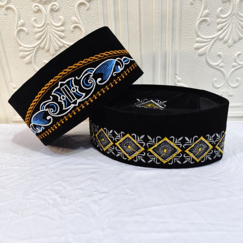 PECI SONGKOK KOPIAH MOTIF BATIK BORDIR BERKUALITAS - PECI SHOLAT PRIA MODEL TERBARU BATIK BORDIR KER