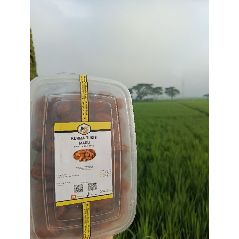 

KURMA TUNIS MADU 1 KG, PREMIUM