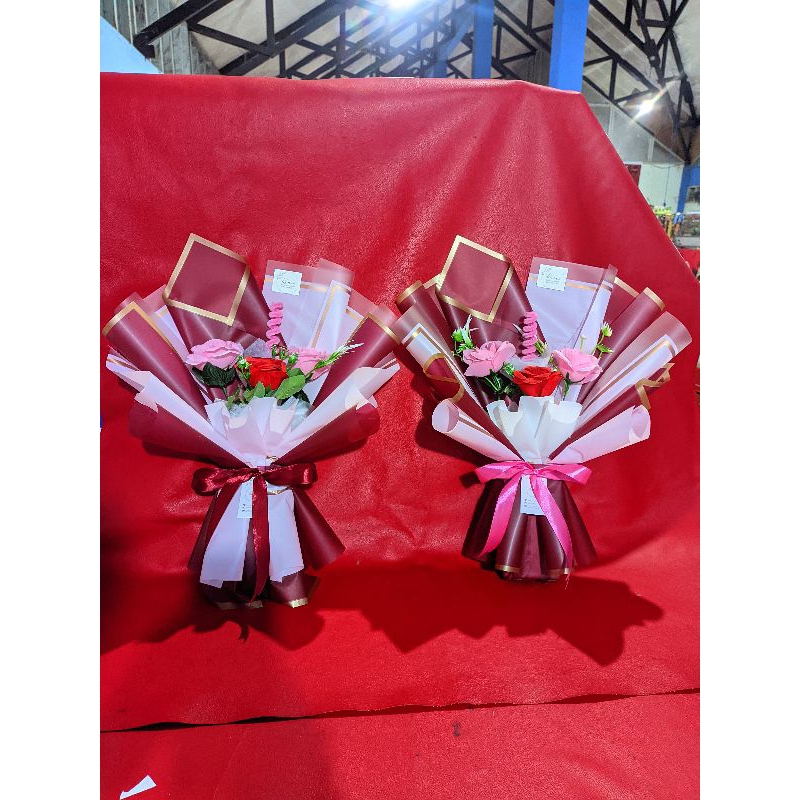 BUKET BUNGA 35K/  Buket bunga/ buket uang/ buket kawat bulu mercy/ buket kosongan/buket wisudah/buke