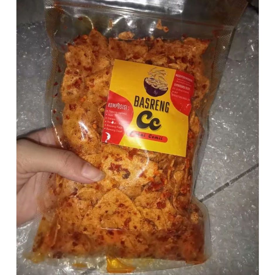 

basreng bulat extra pedas daun jeruk keripik bakso isi 200gr