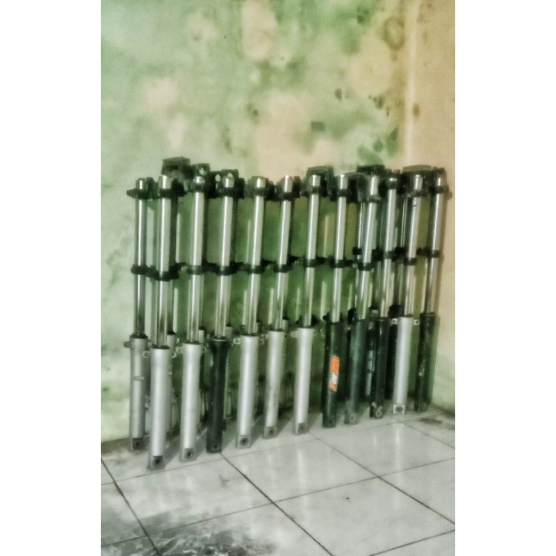 sok depan Megapro Primus dan Megapro lama original copotan