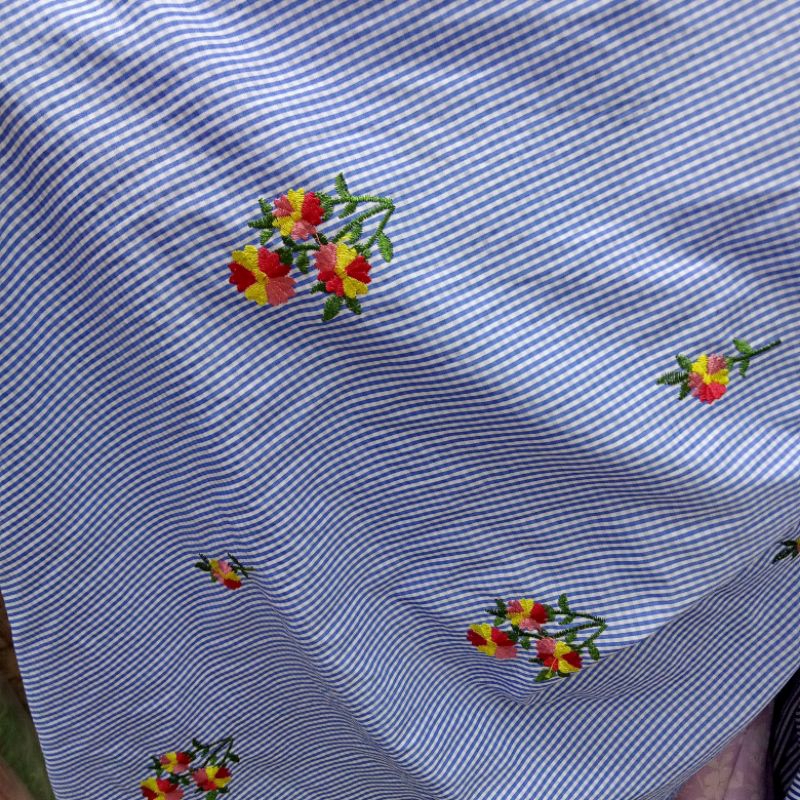 Kain Katun Bordir - Kain Katun Bordir Prada - Kain Katun Bordir Motif Bunga Import - Kain Katun Styl