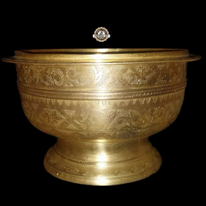 Bokor kuningan ukir CANTIK lawas size BESAR ( B841 )