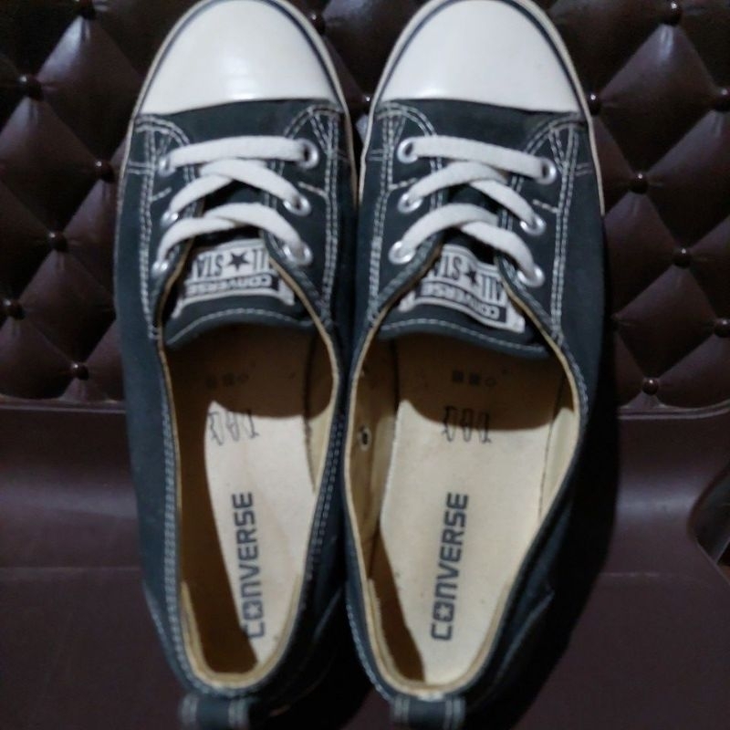 sepatu preloved converse