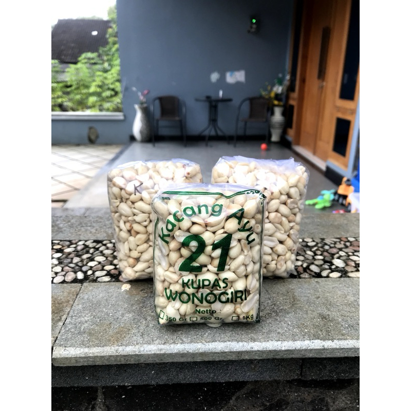 

(Grosir) Kacang kupas premium besar 350 x 10 pack