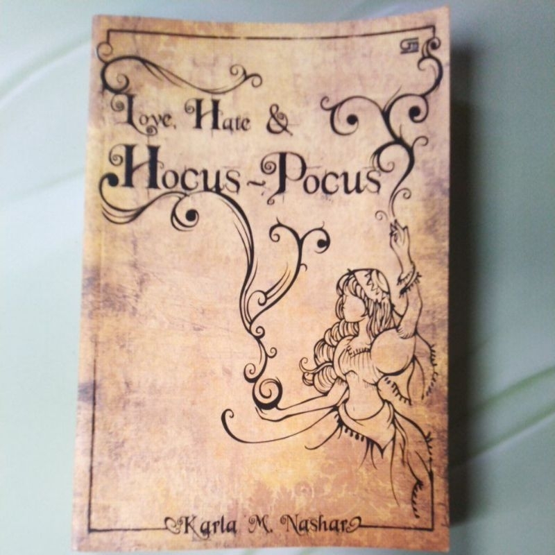 Novel Love Hate & Hocus - Pocus