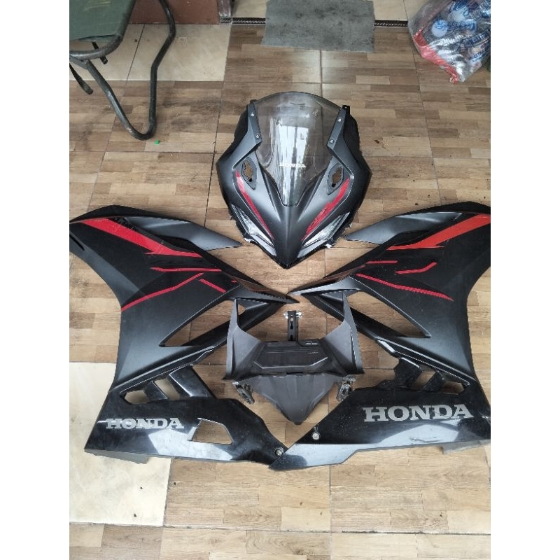 fairing cbr lampu depan headlamp CBR 2022 2024 tameng cbr sayap cbr komplit satu paket sama spedo ny