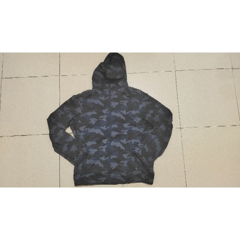 Jacket Running Camo Uniqlo