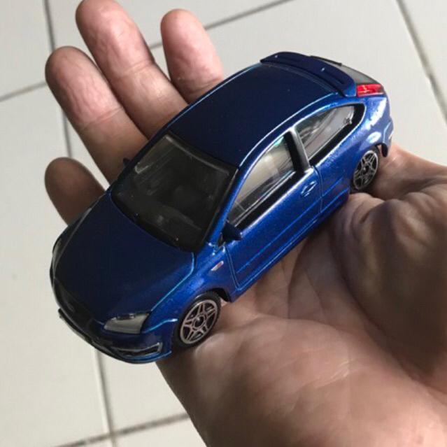 Ford Focus ST - Diecast 1:43 Bburago