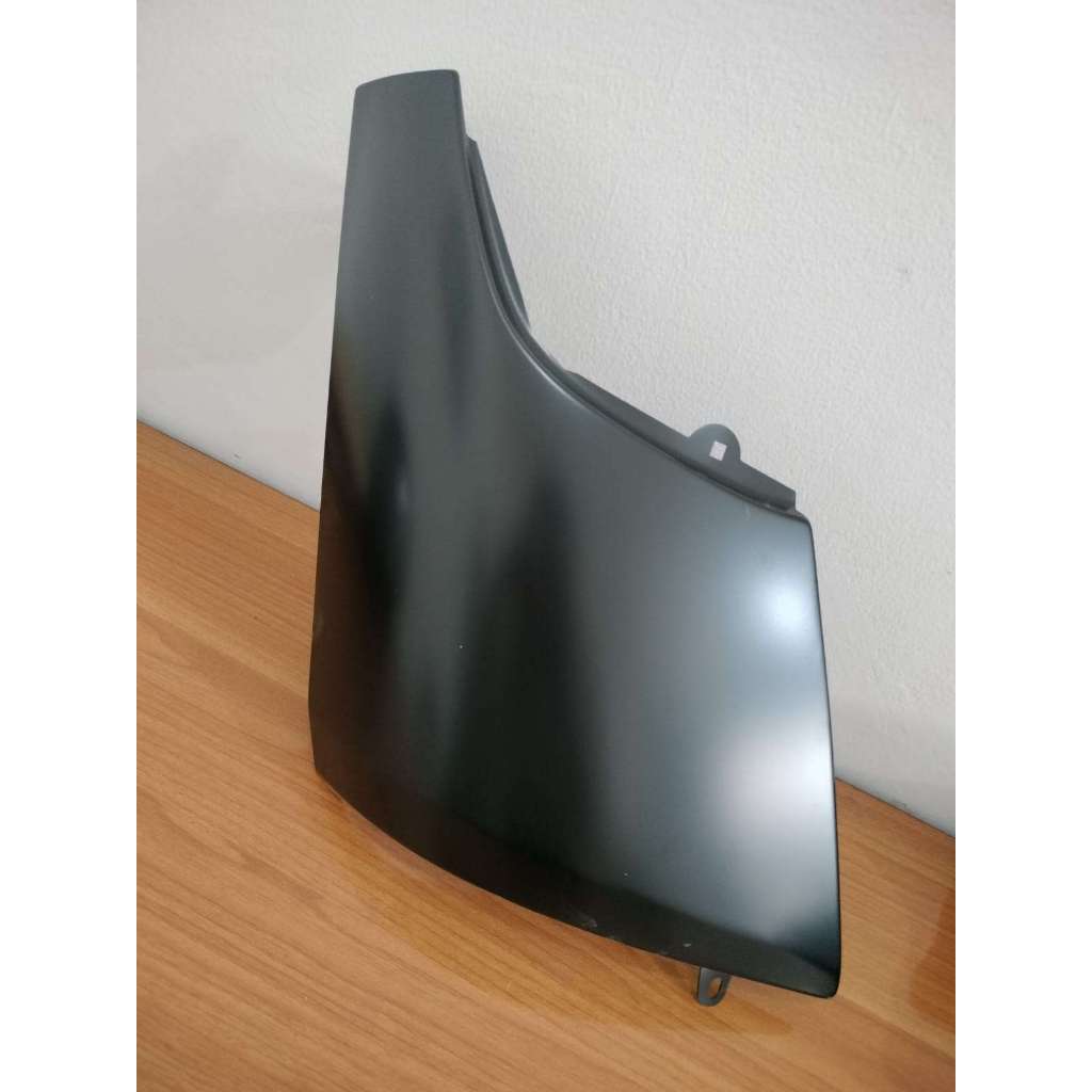 PIPIH PIPI MITSUBISHI CANTER CORNER PANEL MITSUBISHI CANTER