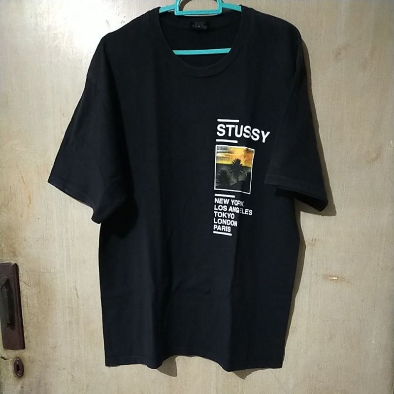 kaos stu**sy tour eropa