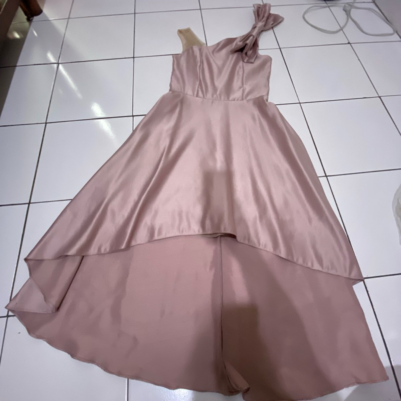 PRELOVED DRESS PESTA PITA