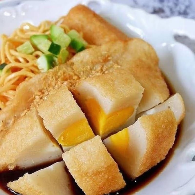 

PEMPEK KAPAL SELAM ISI TELUR KHAS KOTA PALEMBANG