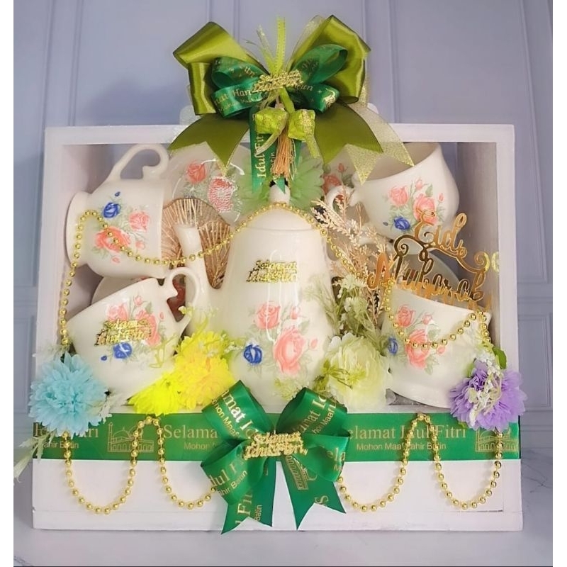 

parcel lebaran/hampers lebaran/parcel idul fitri/hampers idul fitri murah mewah/hadiah lebaran eid mubarak