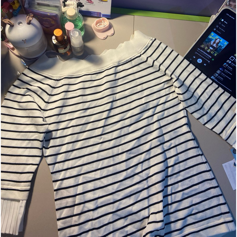 long sleeve white/black strips