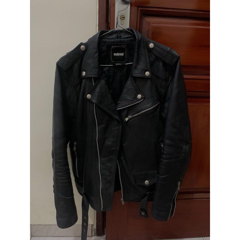 Preloved Leather jacket maternal