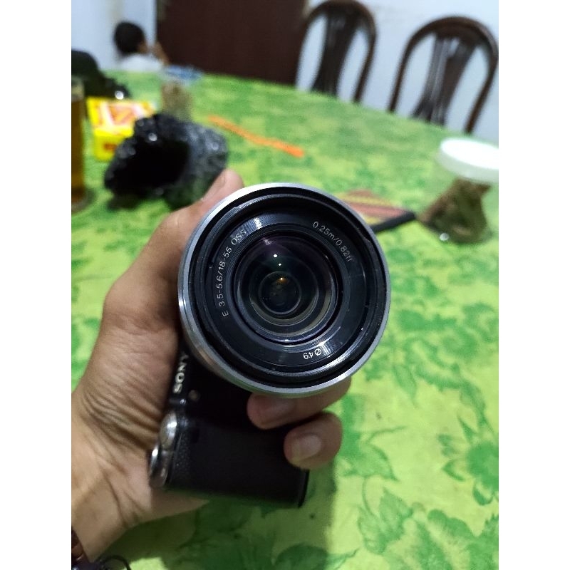 lensa kit standar sony 18-55mm f3.5-5.6