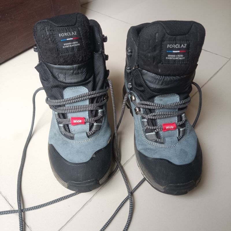 sepatu hiking gunung forclaz decathlon size 40